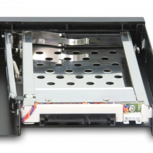 Чекмедже Delock 3.5″, За 1 x 2.5″ SATA HDD / SSD, Черен
