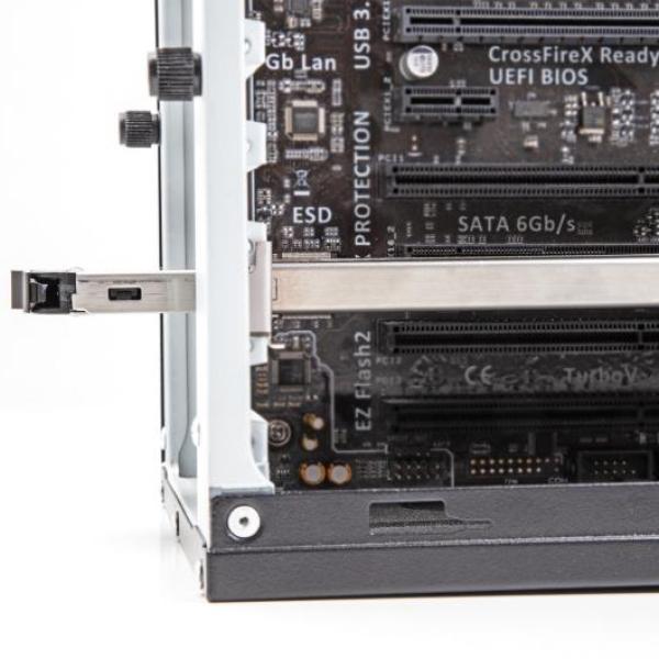 Вътрешна тава Delock, PCI Express Card за 1 x M.2 NVMe SSD - Low Profile Form Factor